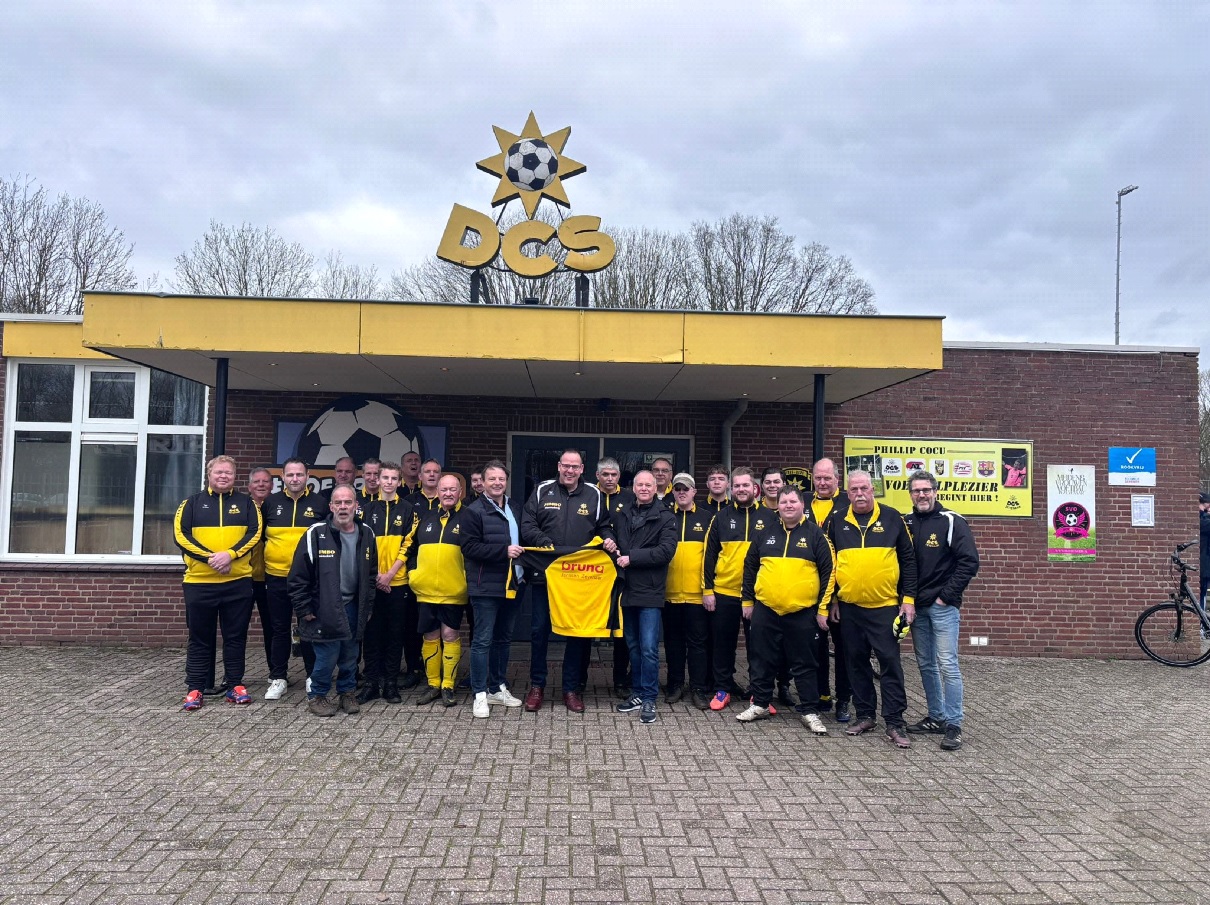 Nieuwe trainingspakken voor DCS G-team